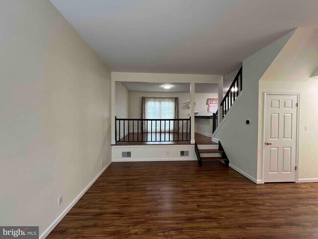 Primary Photo - 6247 Spring Knoll Dr