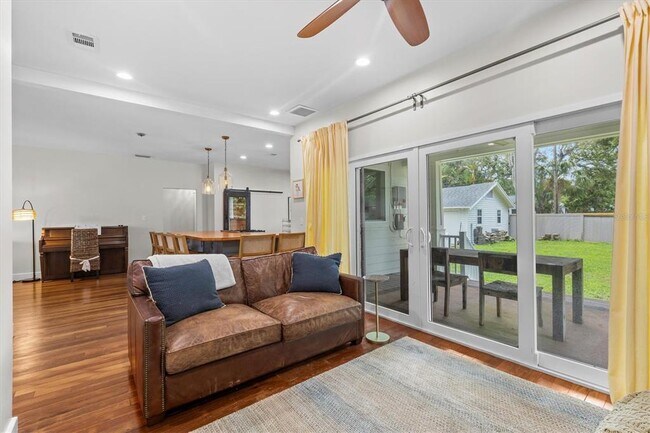 Building Photo - 309 Lebeau St