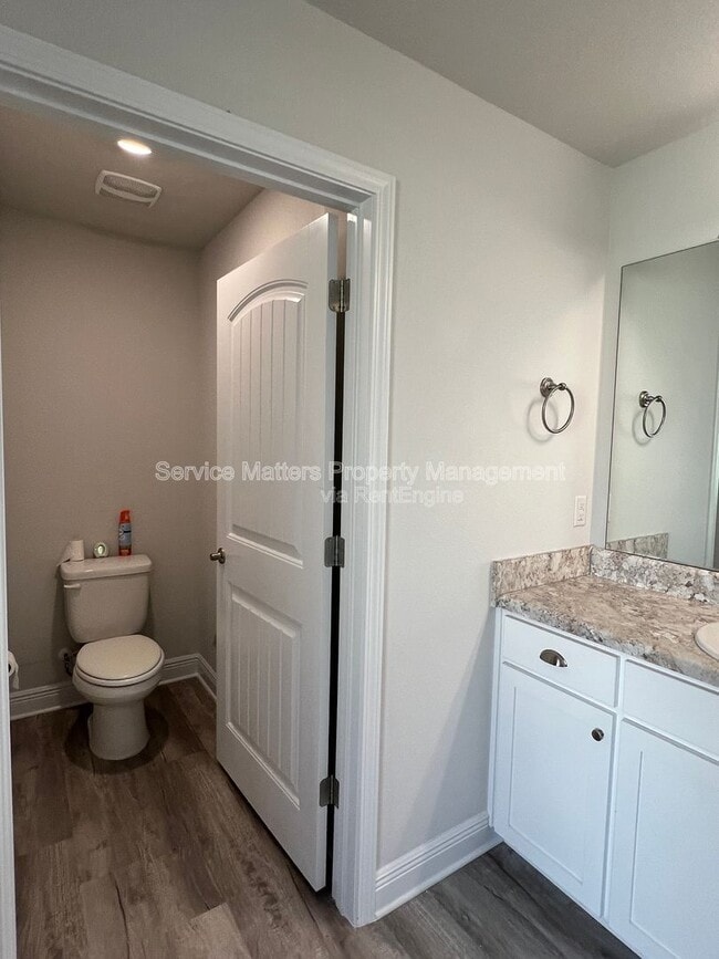 Building Photo - 5955 Parsonage Cir