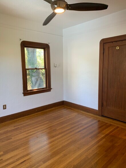 Building Photo - 1507 Estudillo St