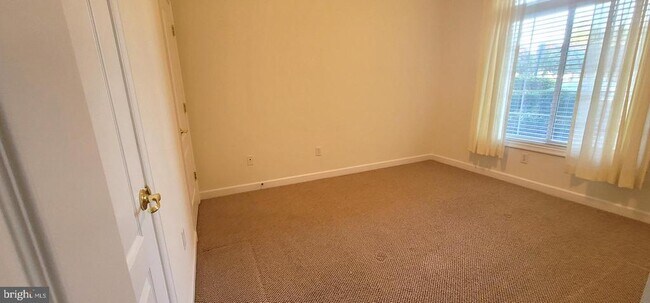 Building Photo - 34363 Summerlyn Dr