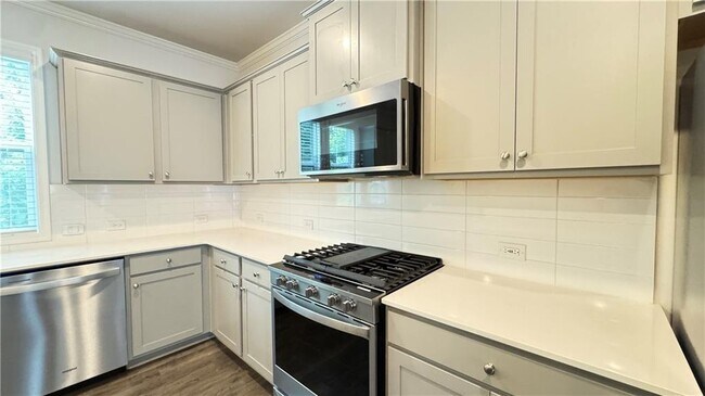 Building Photo - 285 Vista Ln
