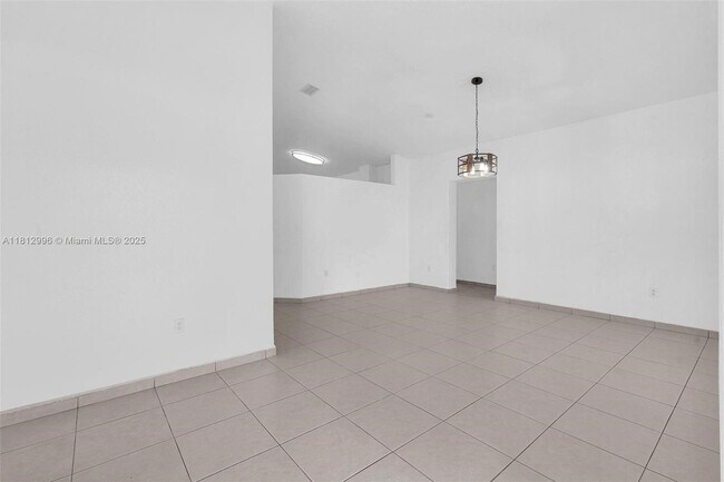 Building Photo - 8915 NW 164th St