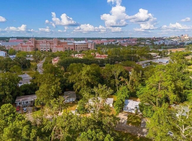 Building Photo - 1505 Atkamire Dr