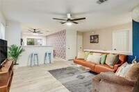 Building Photo - 5301 Apple Orchard Ln