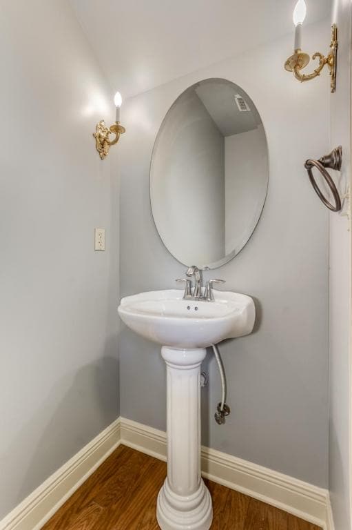 Building Photo - 2800 Belle Chase Ln