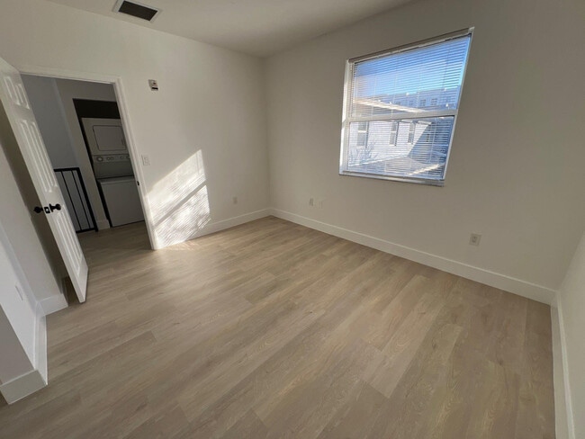 Building Photo - 720 NW 61st St