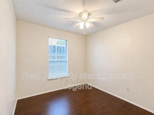 Building Photo - 9518 Prestmont Pl