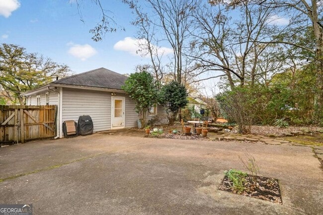 Building Photo - 1411 Glenwood Ave SE