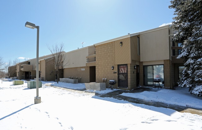 Building Photo - Sunset Ridge Apartments