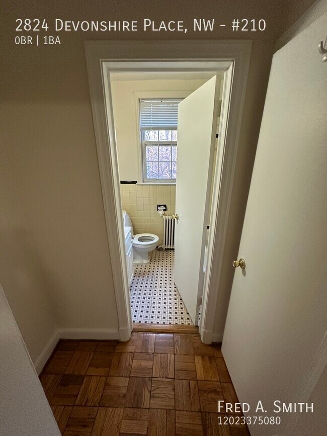 Building Photo - 2824 Devonshire Pl NW