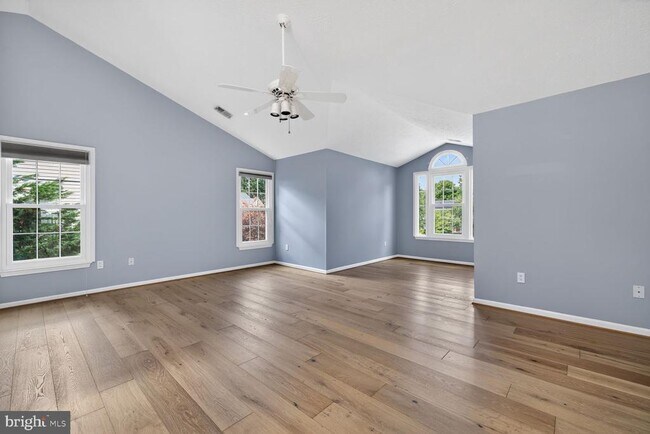 Building Photo - 12320 Pissaro Dr