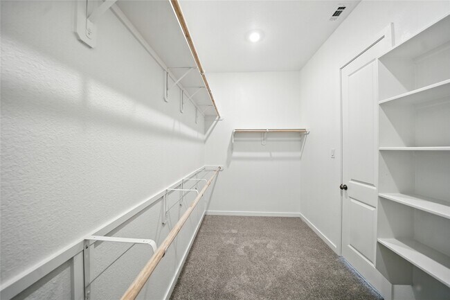 Building Photo - 31218 Anna Mdws Dr