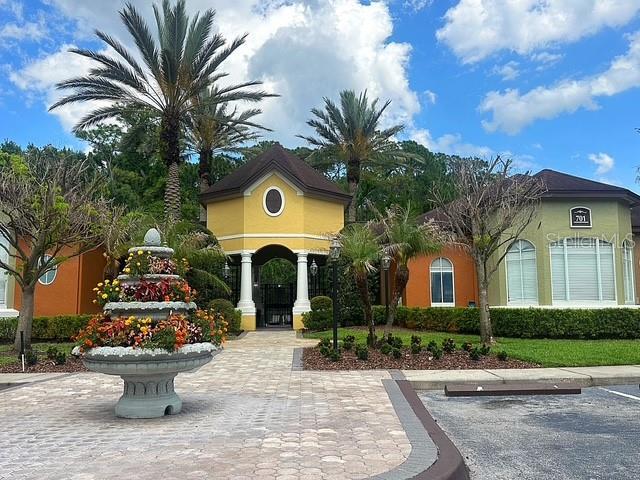 Building Photo - 725 Crest Pines Dr