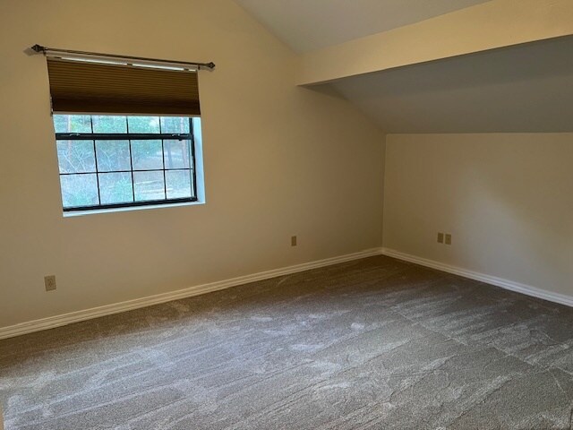 Building Photo - 3820 W Iron Springs Rd