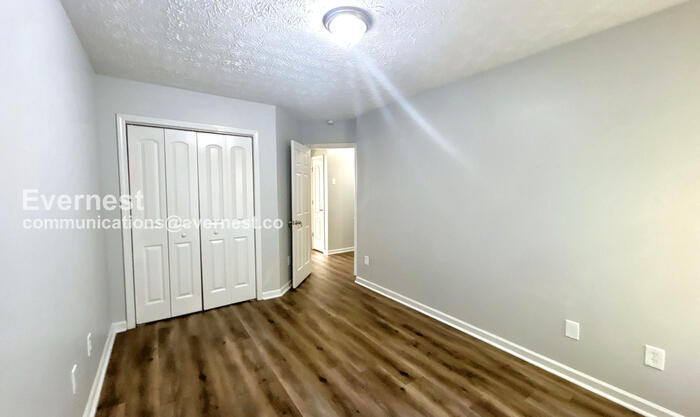 Building Photo - 2955 Fields Dr