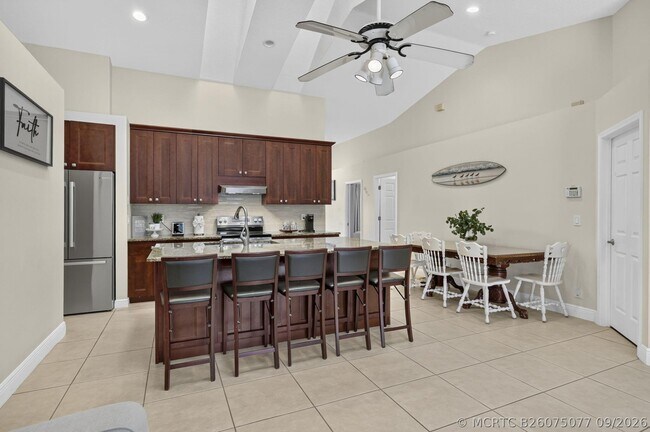 Building Photo - 1204 Mulberry Pl