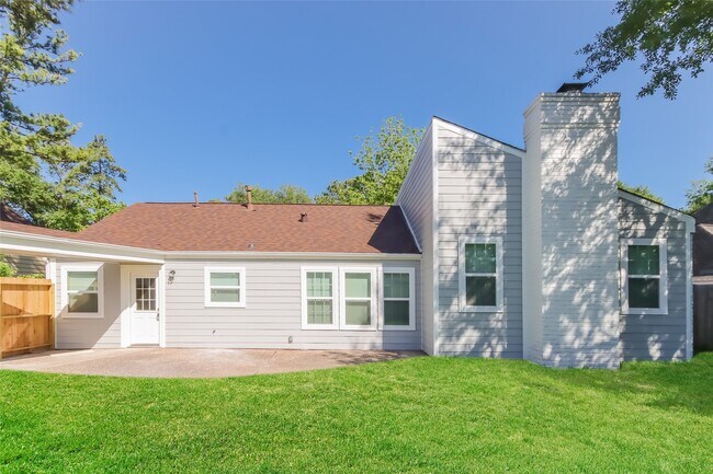 Building Photo - 1911 Hamlin Valley Dr