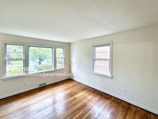 Building Photo - 4800 Cutshaw Ave