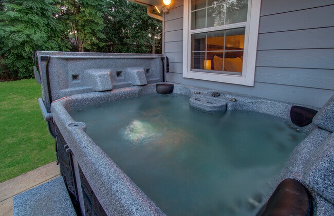 Building Photo - 11102 Hillcroft St