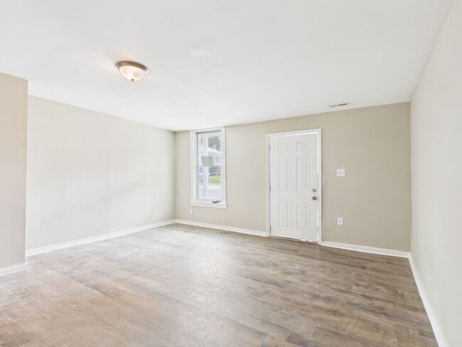 Building Photo - 529 Harrison St