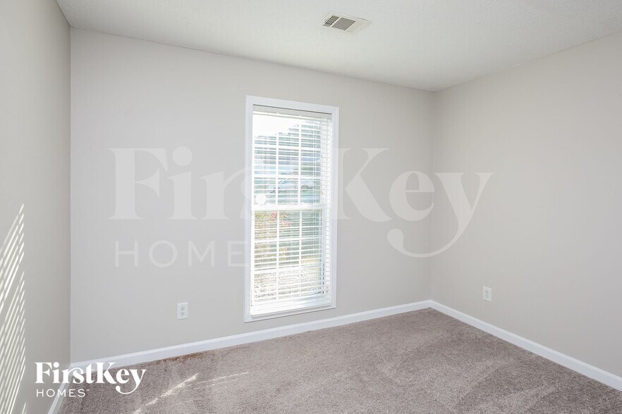 Building Photo - 1581 Brush Creek Dr