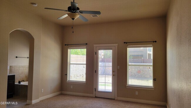 Building Photo - 11512 Porfirio Payan Dr