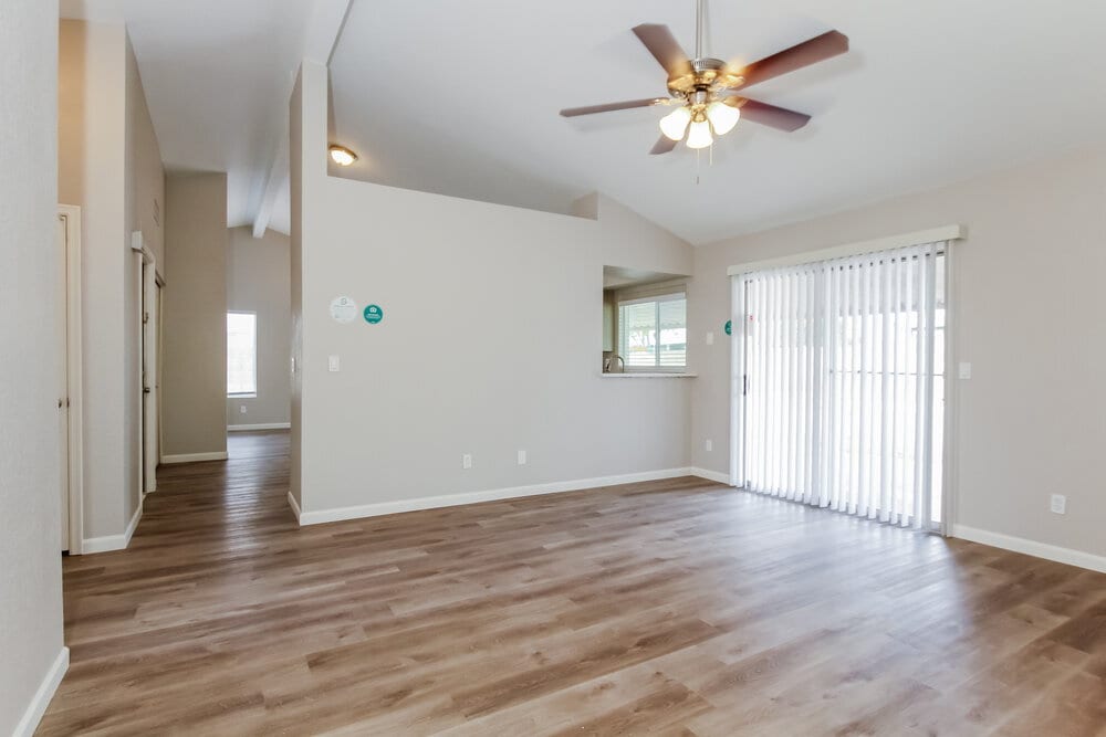 Building Photo - 5526 W Garden Dr