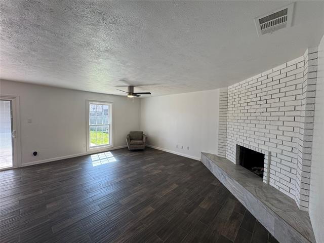 Building Photo - 4945 Wampler Dr