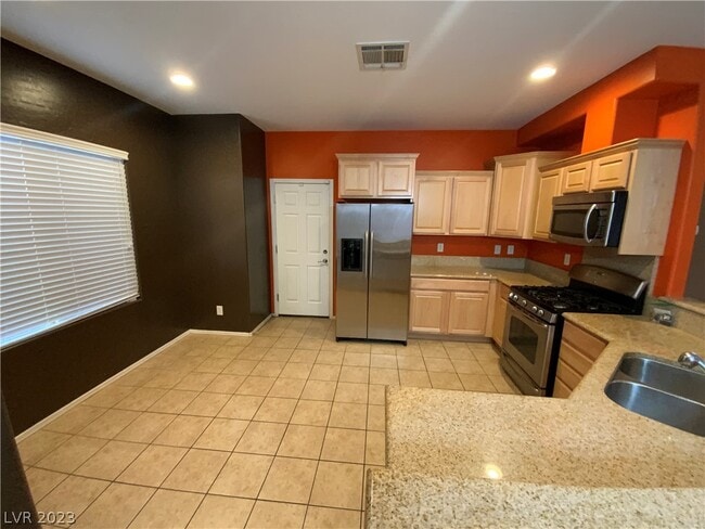 Building Photo - 6845 Sigri St