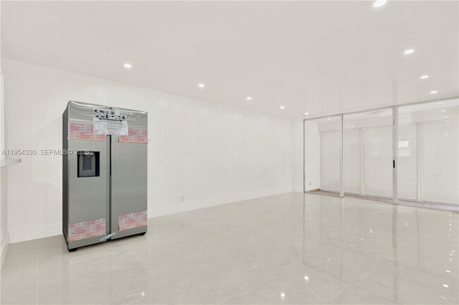 Building Photo - 8320 Sands Point Blvd