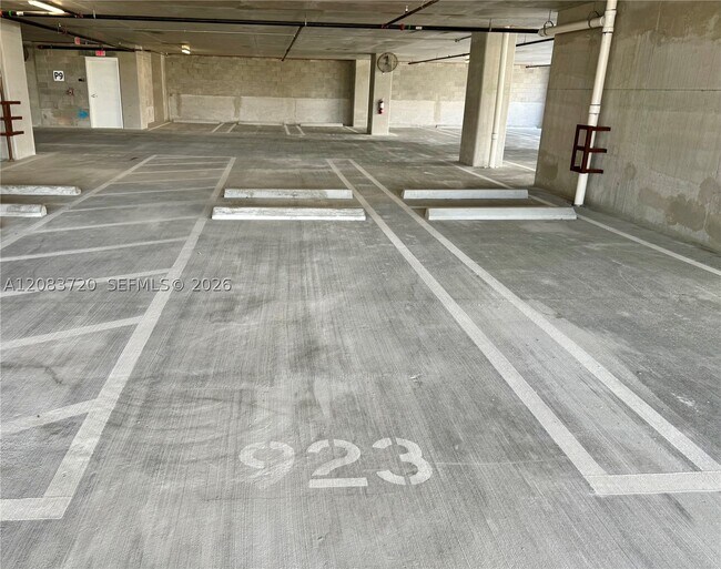 Building Photo - 1400 Biscayne Blvd
