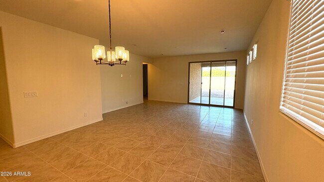 Building Photo - 5602 W Mauna Loa Ln