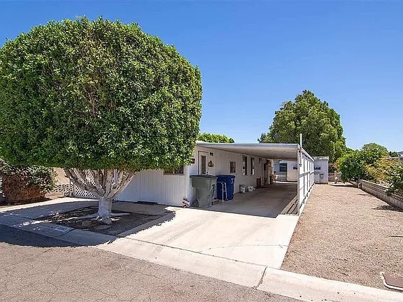 Building Photo - 2063 S Coyote Ave