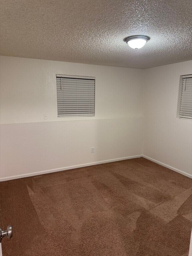 Building Photo - 16828 E 7th Pl