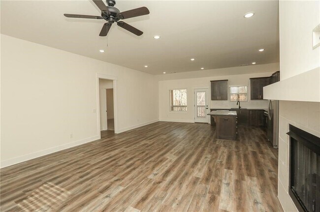 Building Photo - 12 Celtic Dr