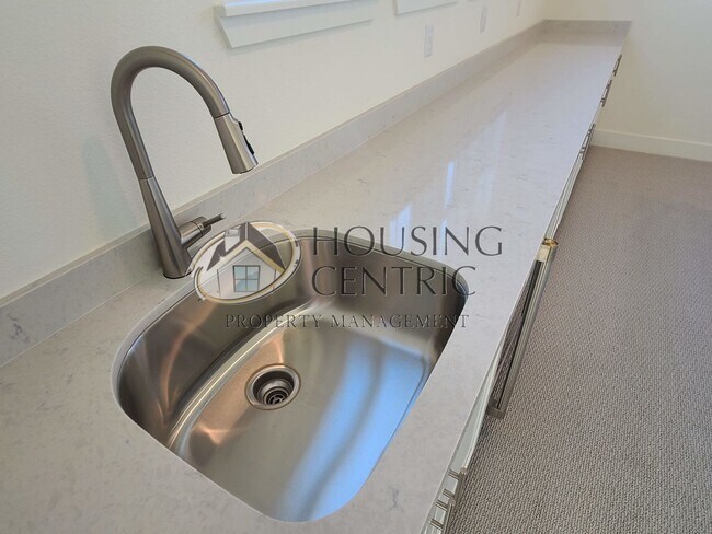 Building Photo - Exceptional Newer Construction Executive Rental in El Dorado Hills