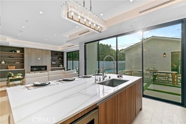 Building Photo - 4532 Katherine Ave