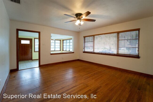 Building Photo - 64 Fullerwood Dr