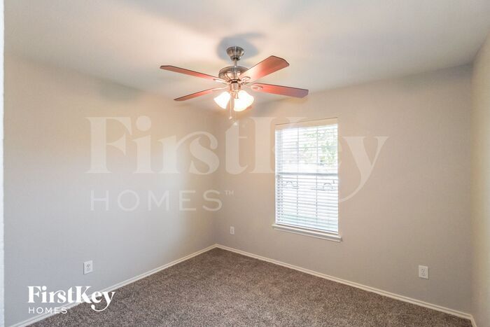 Building Photo - 503 Cypress Ct