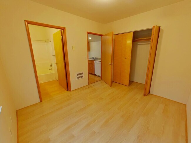 Building Photo - 1615 Ferry Alley