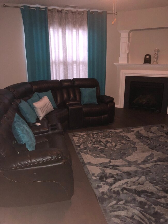 Building Photo - 13027 Rothe House Rd