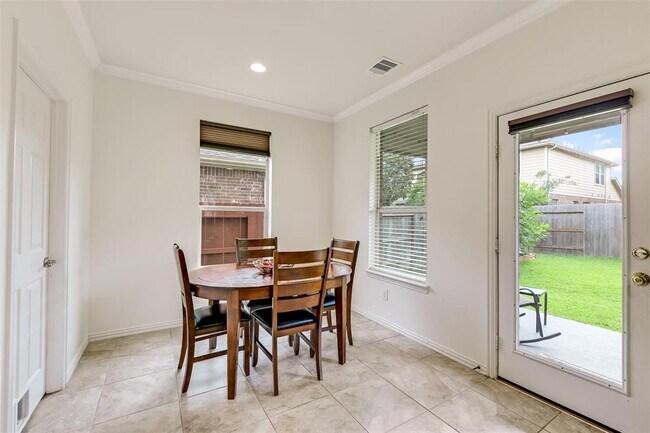 Building Photo - 12106 Coldwater Cove Ln