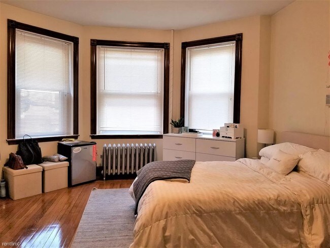 Building Photo - 3 br, 2 bath Condo - 21 Gibbs St Apt 2E