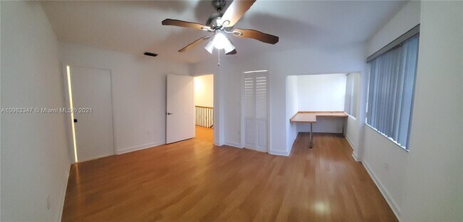 Building Photo - 6518 SW 129th Ave