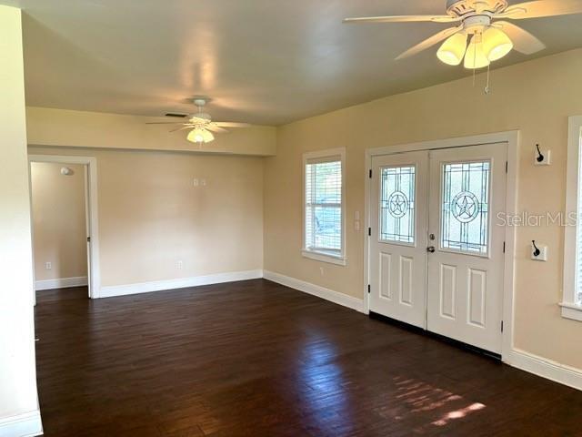 Building Photo - 3009 W Bay Ct Ave