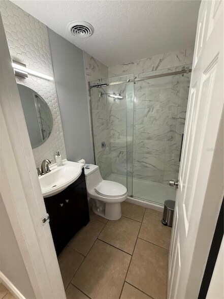 Building Photo - 4413 Ridgeline Cir