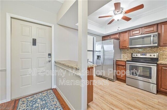 Building Photo - 8366 Charter Club Cir