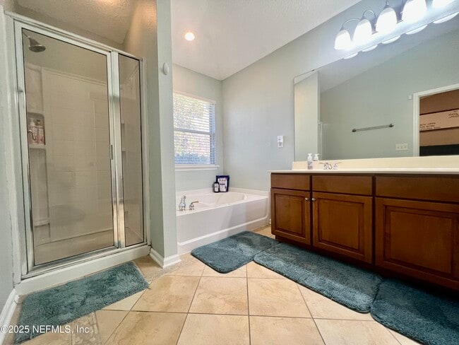 Building Photo - 1607 Harvest Cove Dr