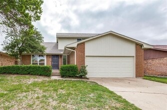 Building Photo - 8782 Marilyn Dr